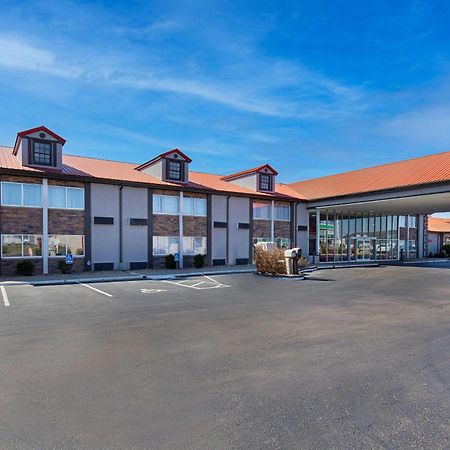 Ramada By Wyndham Bowling Green Exterior foto