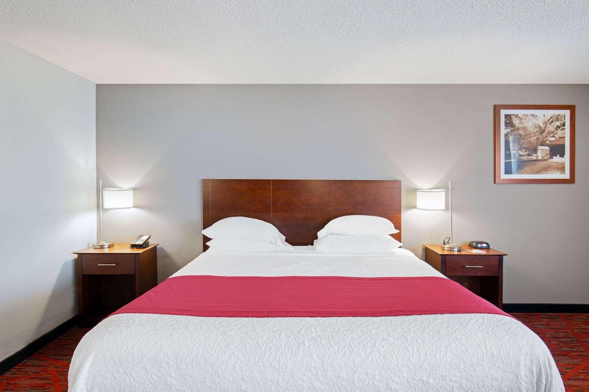 Ramada By Wyndham Bowling Green Exterior foto