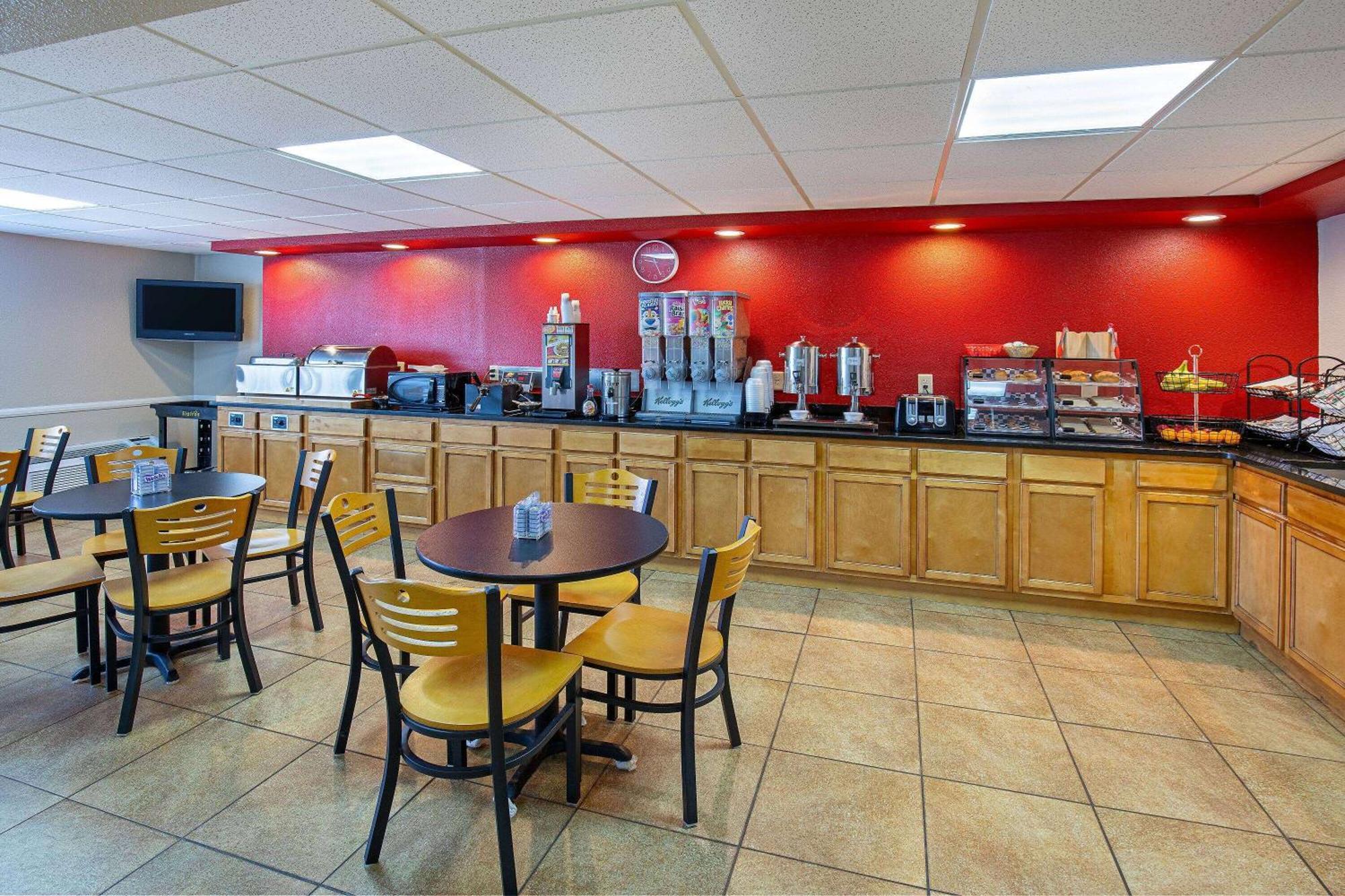 Ramada By Wyndham Bowling Green Exterior foto